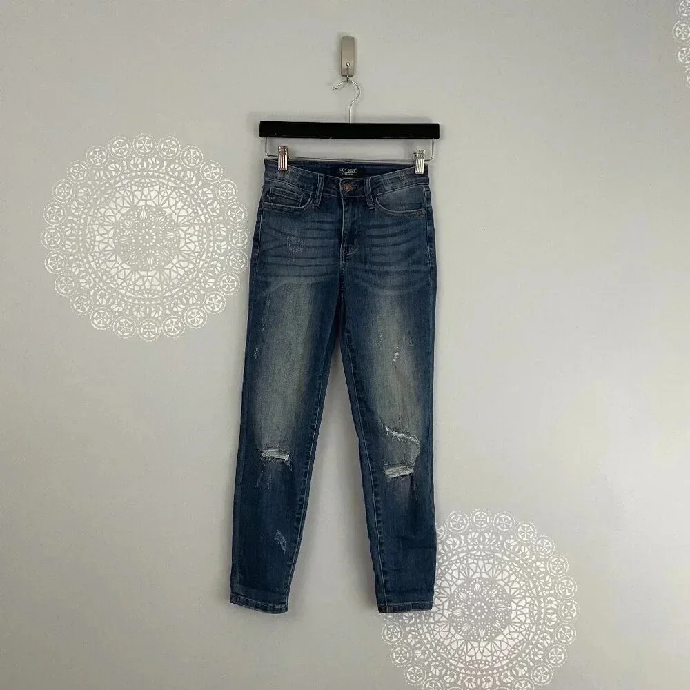 Judy Blue Relaxed Fit Distressed Mid Rise Skinny Jeans Size 26